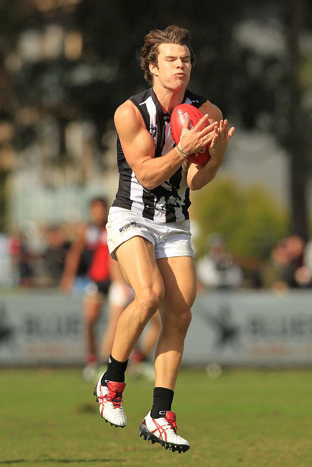 VFL 2015 Rd 02 - Essendon v Collingwood Nathan Freeman of the Collingwood Magpies in action during the 2015 VFL Round 2 match between the Essendon Bombers and Collingwood Magpies at Windy Hill, Melbourne on April 26, 2015. (Photo: Graham Denholm/AFL Media)